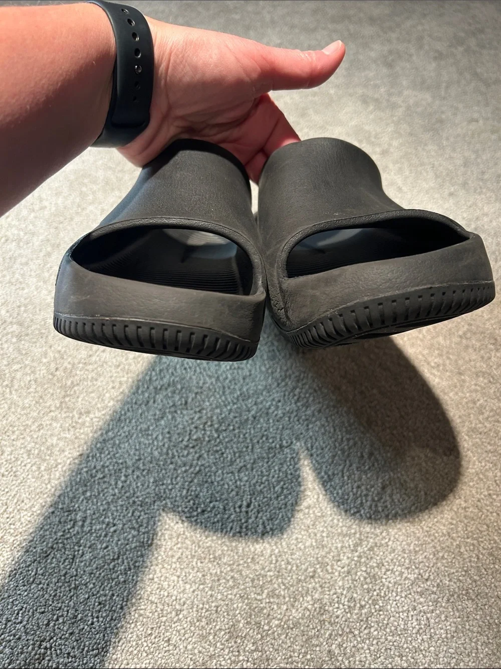 Nike Black Cushioned Slide Sandals